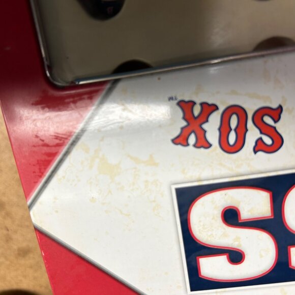 USAopoly MLB Rivalry Chess Yankees Vs RedSox Collector Edition - Picture 10 of 13